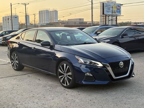 Used 2021 Nissan Altima 2.5 SR FWD image 4