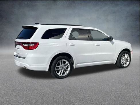 Used 2023 Dodge Durango GT image 5