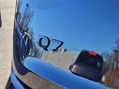 Used 2025 Audi Q7 2.0T Premium w/ Convenience Package image 24