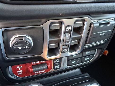 New 2026 Jeep Gladiator Rubicon image 18