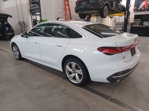Used 2025 Audi A5 2.0T Premium w/ Convenience Package image 7