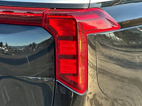 Certified 2026 Kia Carnival EX image 52