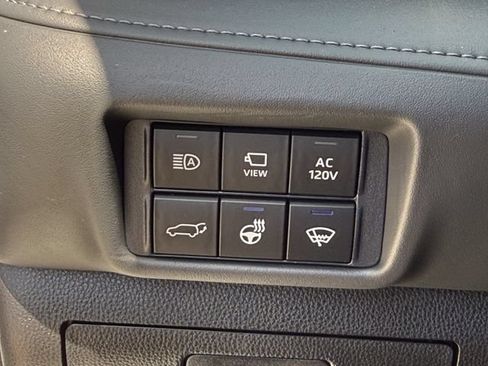 Used 2021 Toyota Highlander Platinum AWD/4WD image 26