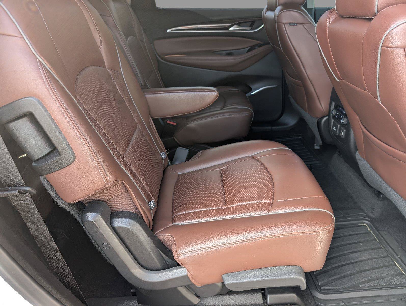 Used 2018 Buick Enclave Avenir w/ Avenir Technology Package FWD image 38