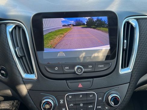 Used 2019 Chevrolet Malibu LT w/ Driver Confidence Package image 28