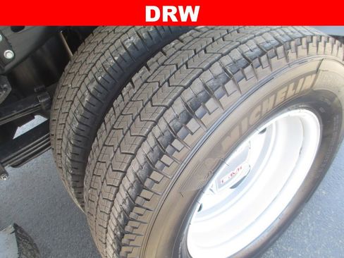 Used 2026 GMC Sierra 3500 SLE w/ SLE Value Package AWD/4WD image 16