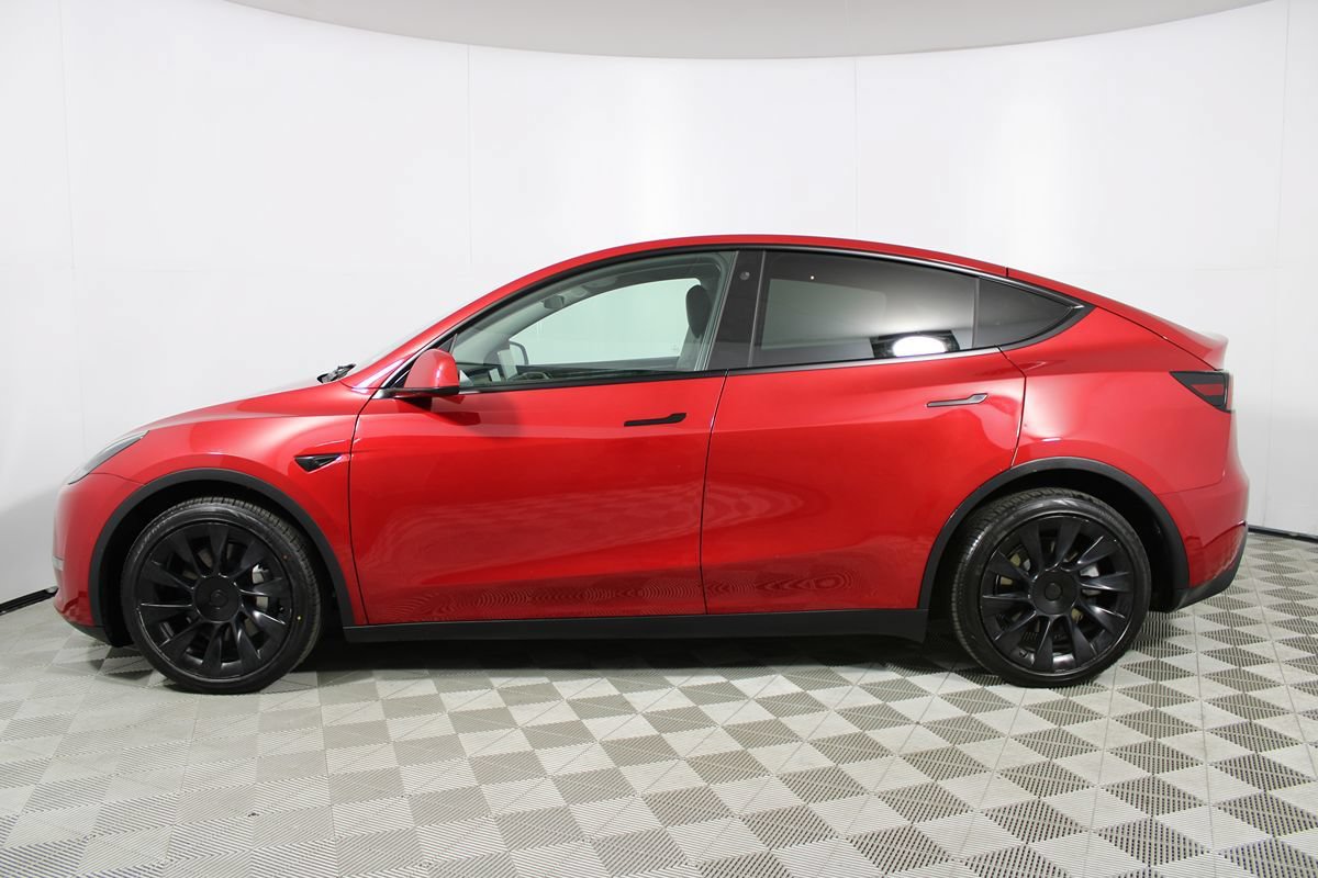 Used 2022 Tesla Model Y Long Range AWD/4WD image 5