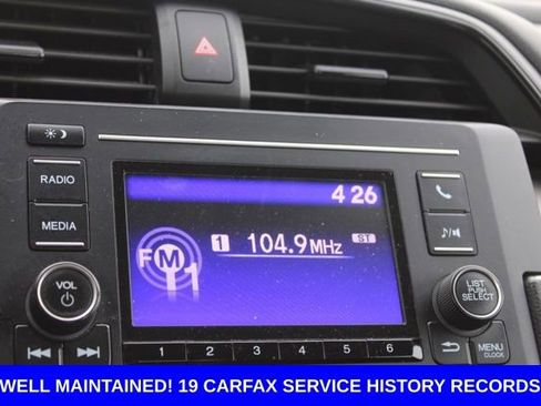 Used 2019 Honda Civic LX image 30