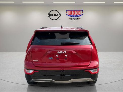 Used 2024 Kia Niro Wind w/ Wind Preserve Package image 3