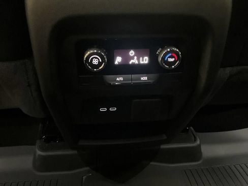 New 2026 Chevrolet Traverse Z71 w/ Enhanced Driving Package AWD/4WD image 25