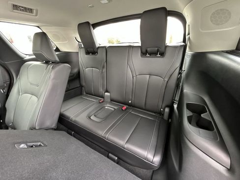 Used 2026 INFINITI QX60 Luxe w/ Cargo Package image 14