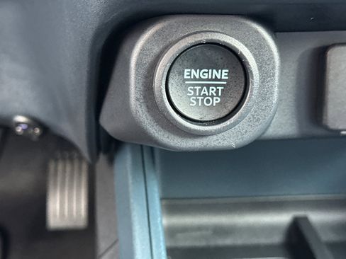 Certified 2024 Ford Maverick Lariat w/ Black Appearance Package image 25