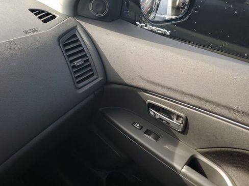 Used 2024 Mitsubishi Outlander Sport AWD image 28