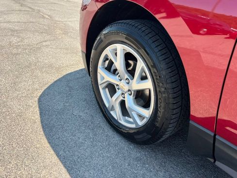Used 2020 Chevrolet Equinox LT AWD/4WD image 34