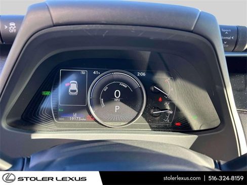 Used 2023 Lexus UX 250h FWD image 32