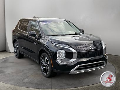Used 2023 Mitsubishi Outlander SE