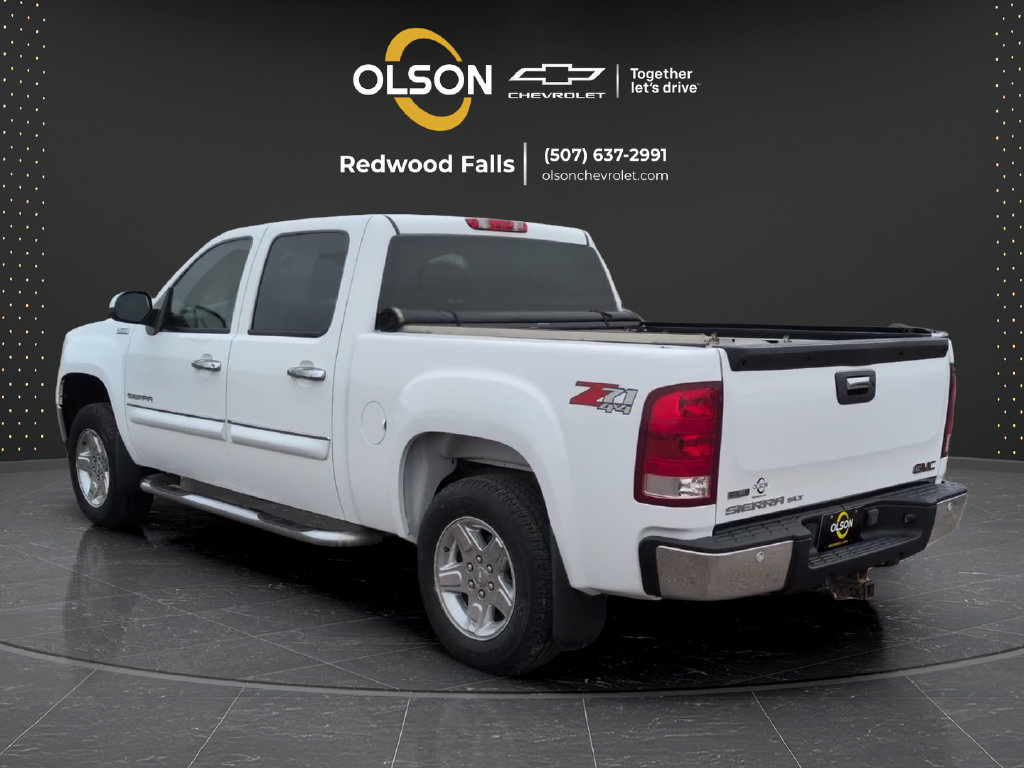 Used 2010 GMC Sierra 1500 SLT w/ All-Terrain Package AWD/4WD image 3