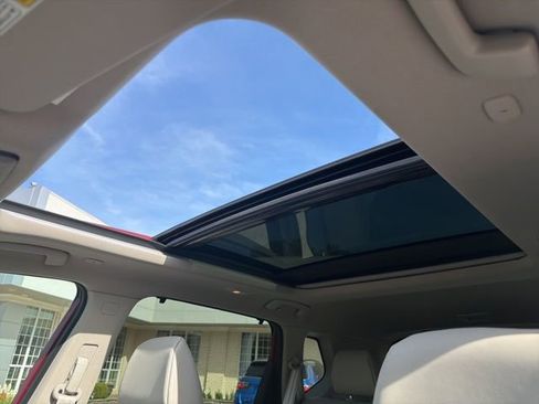 Used 2023 Nissan Rogue SV w/ SV Premium B Package FWD image 31