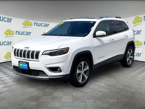 Used 2019 Jeep Cherokee Limited w/ Luxury Group AWD/4WD image 3