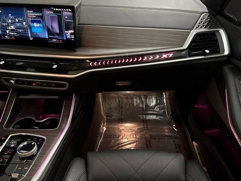 Certified 2023 BMW X7 xDrive40i w/ M Sport Package image 29