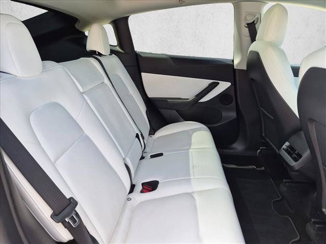 Used 2022 Tesla Model Y Performance AWD/4WD image 21