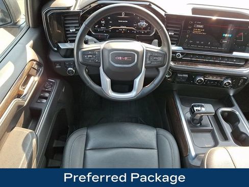 Used 2024 GMC Sierra 1500 Elevation w/ Elevation Premium Package AWD/4WD image 3