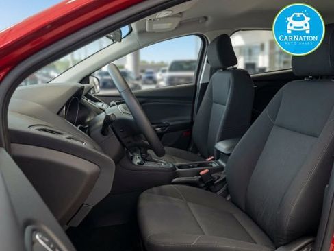 Used 2016 Ford Focus SE FWD image 6