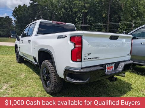 New 2026 Chevrolet Silverado 2500 LTZ w/ Trail Boss Package AWD/4WD image 4