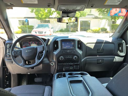 Used 2024 Chevrolet Silverado 1500 Custom Trail Boss AWD/4WD image 51