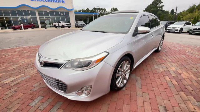 Used 2014 Toyota Avalon XLE Touring FWD image 5