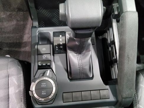 Certified 2025 Toyota Tacoma SR5 image 17