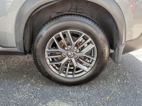 Used 2021 Nissan Rogue S FWD image 7