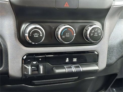 Used 2021 RAM 2500 Big Horn image 11