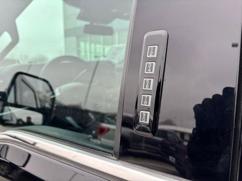 Used 2024 Ford F350 Platinum w/ Tremor Off-Road Package image 12