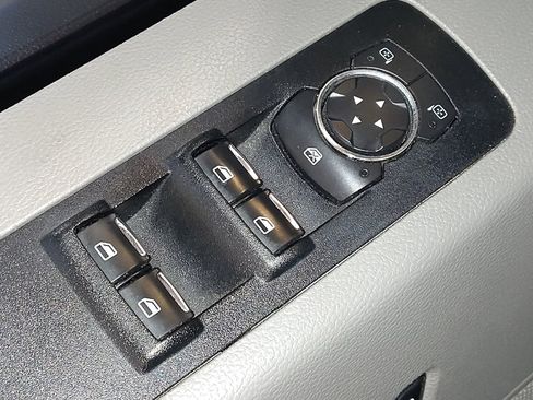 Used 2020 Ford F150 XLT image 27