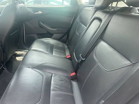 Used 2017 Ford Focus Titanium FWD image 10