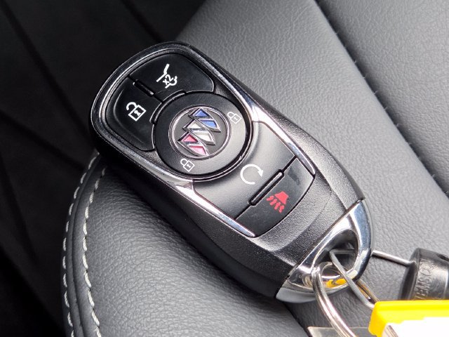 Used 2020 Buick Enclave Premium w/ Surround and Sites Package AWD/4WD image 37