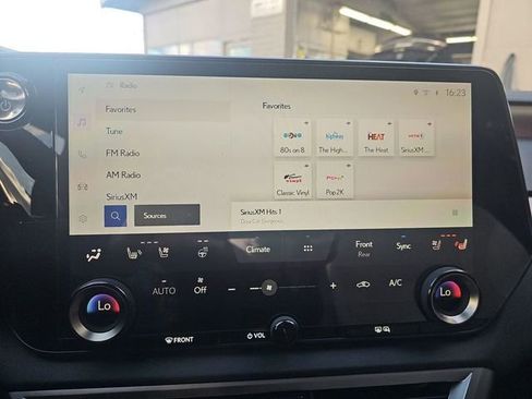 Used 2024 Lexus RX 450h AWD w/ Convenience Package image 30