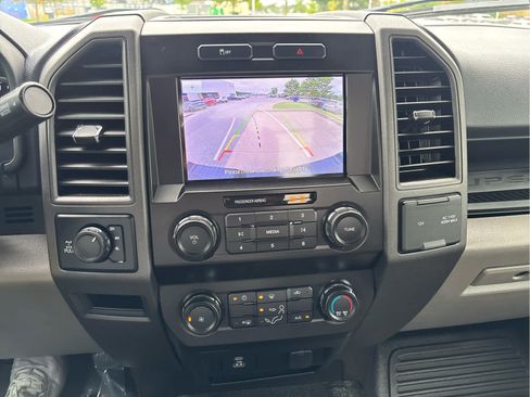 Used 2022 Ford F250 XL w/ Power Equipment Group AWD/4WD image 19