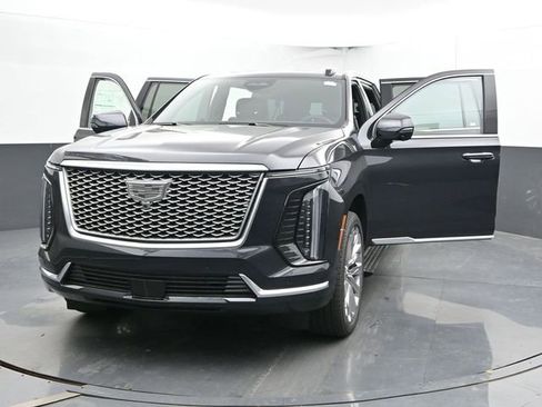 New 2026 Cadillac Escalade ESV Luxury w/ LPO, Radiant Package AWD/4WD image 48