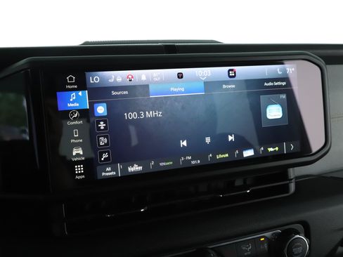 Used 2024 Jeep Wrangler Sport AWD/4WD image 10