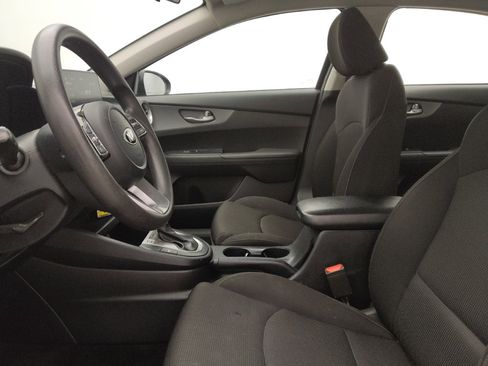Used 2021 Kia Forte LXS FWD image 17