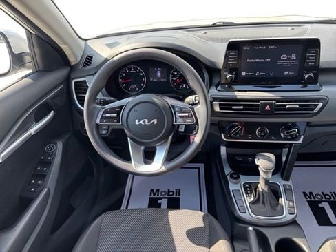 Certified 2022 Kia Seltos LX AWD/4WD image 13