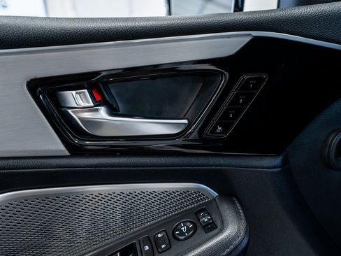 Used 2023 Acura MDX SH-AWD image 35