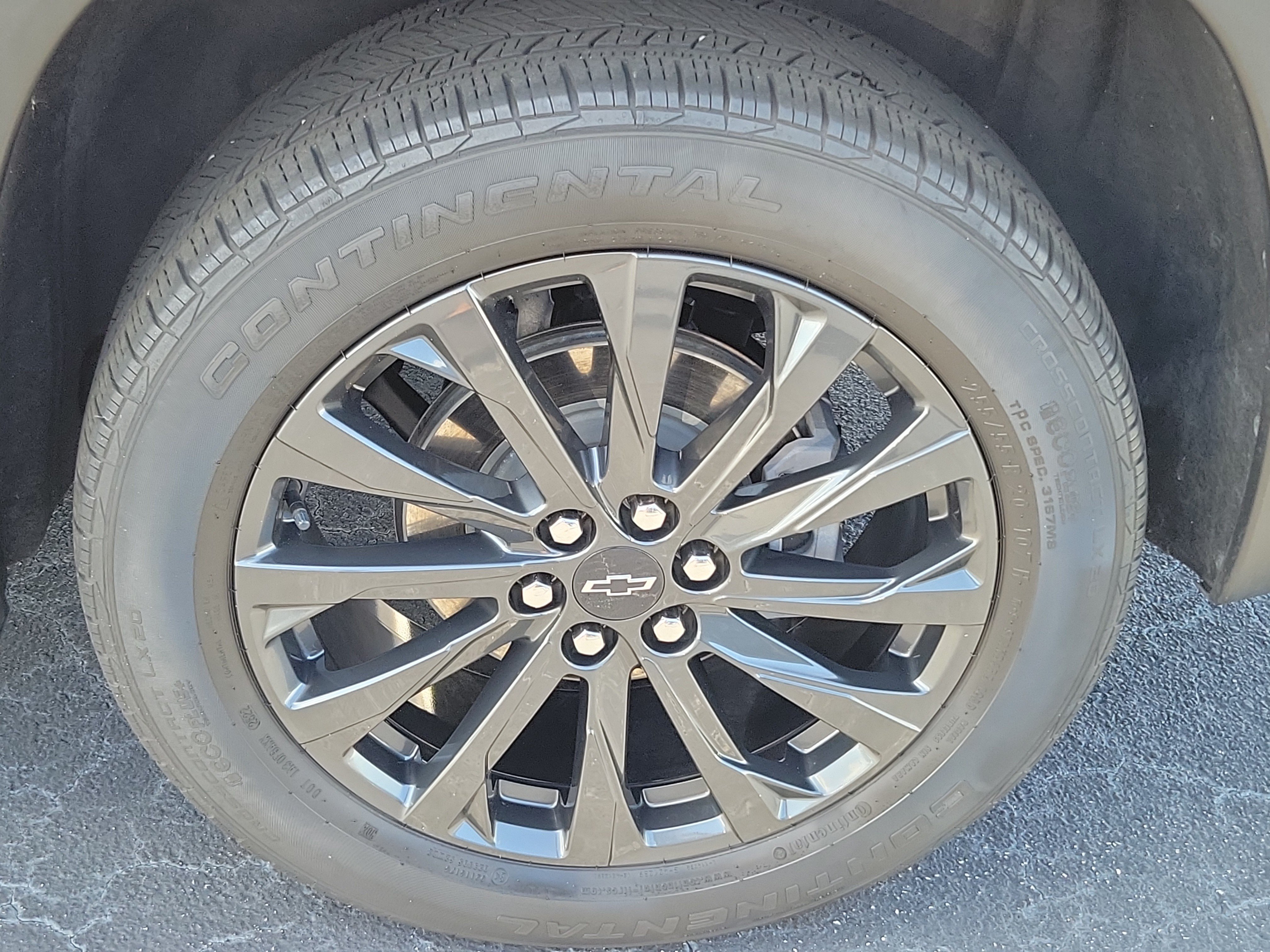 Used 2023 Chevrolet Traverse RS FWD image 9