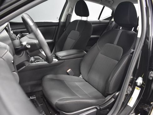 Certified 2023 Nissan Sentra SV w/ All-Weather Package FWD image 5