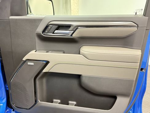 New 2026 Chevrolet Silverado 1500 ZR2 image 17