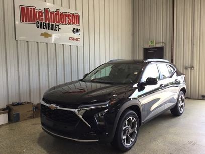 New 2025 Chevrolet Trax LT w/ Driver Confidence Package