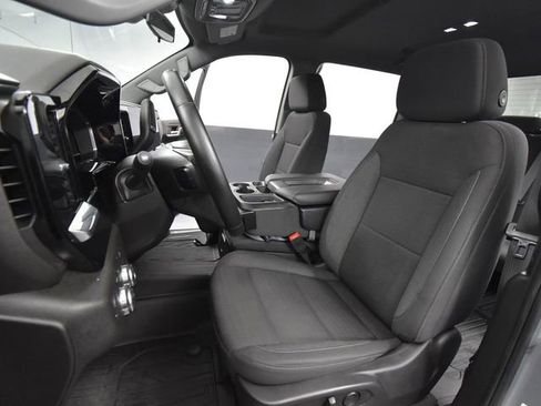 Used 2024 GMC Sierra 1500 SLE image 26