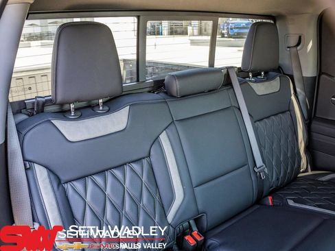 New 2025 Chevrolet Silverado 1500 RST AWD/4WD image 24